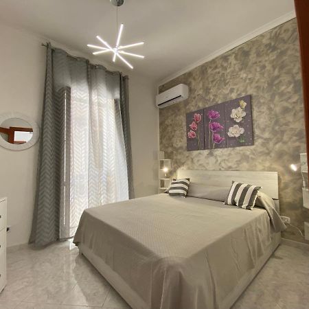 Sea&Sun Apartament Chiaia Nápoles Exterior foto
